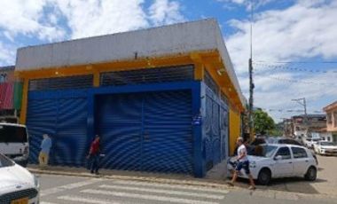 ALQUILA LOCAL ESQUINERO EN EL BARRIO LA ESMERALDA EN JAMUNDI