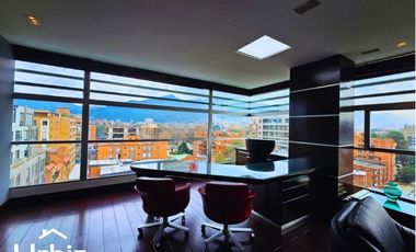 Arriendo oficina amoblada de 214 m² en Chico Norte