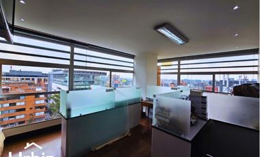 Arriendo oficina amoblada de 214 m² en Chico Norte