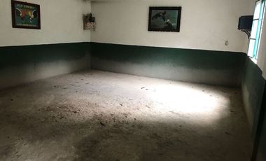Rancho en venta, con Hectáreas de Bosque, caballerizas y jaulas para gallos.