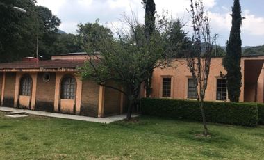 Rancho en venta, con Hectáreas de Bosque, caballerizas y jaulas para gallos.
