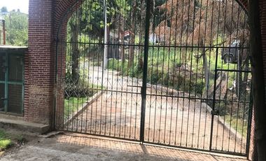 Rancho en venta, con Hectáreas de Bosque, caballerizas y jaulas para gallos.