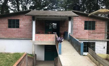 Rancho en venta, con Hectáreas de Bosque, caballerizas y jaulas para gallos.