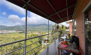 Casa campestre en condominio en la Vereda Guacas, Santa Rosa de Cabal