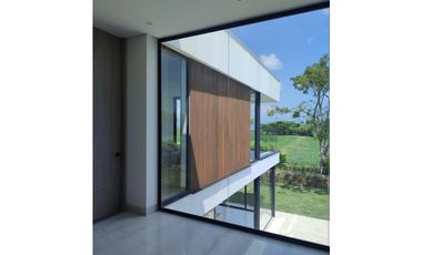 Encantadora Casa en Venta: Confort, Estilo y Ubicación