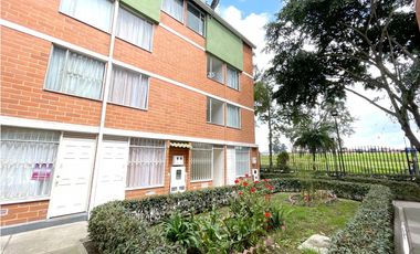 Hermosa casa en arriendo! Conjunto residencial Ciudad Tintal!!