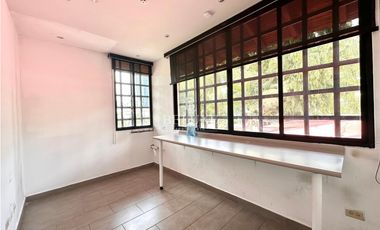 ALQUILER DE CASA COMERCIAL EN OBARRIO (15)