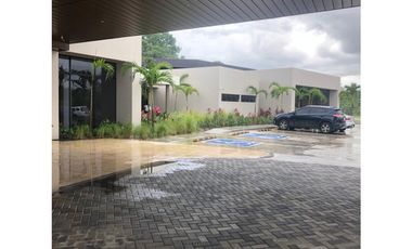 VENTA O ALQUILER CASA BRISAS DEL GOLF 200 MT2 GOLF GARDENS