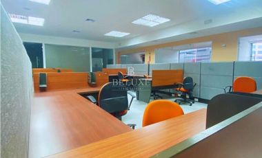 ALQUILO OFICINA  LISTA PARA OCUPAR EN CALLE 50 (9)