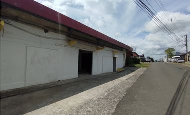Se Alquila Local en La Chorrera (DR)