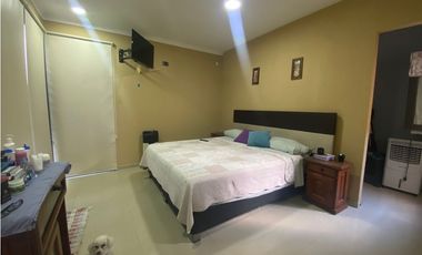 VENDO CHALET  MODERNO EN B PRIVADO PINAR DEL SOL VI MAIPU GUTIERREZ