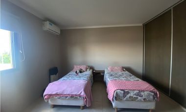 VENDO CHALET  MODERNO EN B PRIVADO PINAR DEL SOL VI MAIPU GUTIERREZ