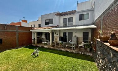 A espaldas de la Avenida San Diego