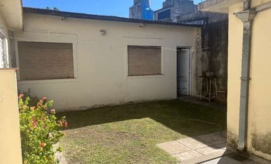 Chalet en venta en Bernal Oeste