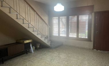 Chalet en venta en Bernal Oeste