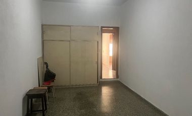 Chalet en venta en Bernal Oeste