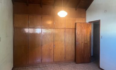 Chalet en venta en Bernal Oeste