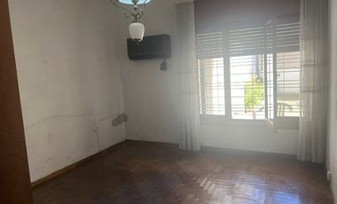 Chalet en venta en Bernal Oeste
