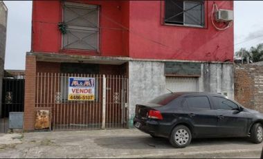 Casa PH en venta en Villa Luzuriaga