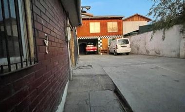 Calle Uno/Calle Tres - Casa - Venta