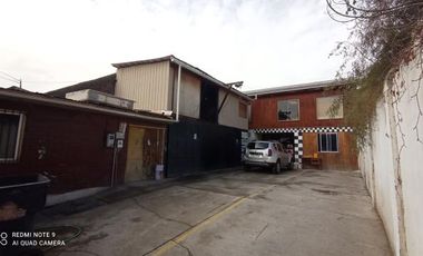 Calle Uno/Calle Tres - Casa - Venta