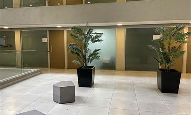 Oficina en Arriendo en Av. Las Condes/Lo Fontecilla