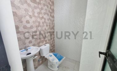 Alquilo Local Comercial 64 m2, planta alta. La Aurora, Daule