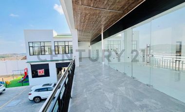 Alquilo Local Comercial 64 m2, planta alta. La Aurora, Daule