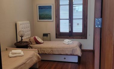 Casa en venta - 3 Dormitorios 3 Baños - 220Mts2 - Junín
