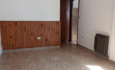 Alquiler Departamento 2 Amb. en Ramos Mejia Buen Estado y Ubicación