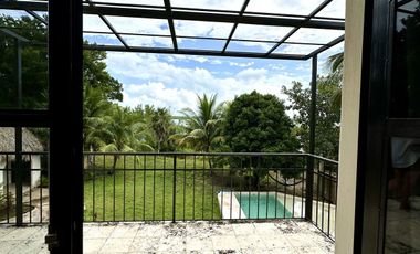 SE VENDE TERRENO EN RAUDALES, Q. ROO, CON BELLA CASA A ORILLA DEL LAGO