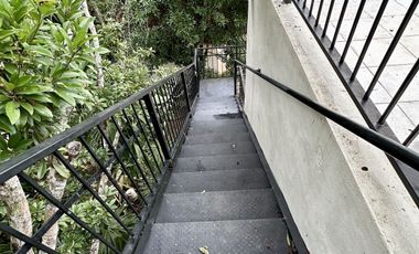 SE VENDE TERRENO EN RAUDALES, Q. ROO, CON BELLA CASA A ORILLA DEL LAGO