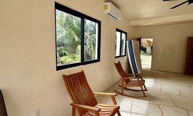 SE VENDE TERRENO CON CASA A LA ORILLA DE LA LAGUNA EN RAUDALES, Q. ROO