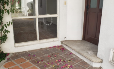 CASA EN RENTA EN TECAMACHALCO