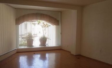 Casa en Lomas de Tecamachalco