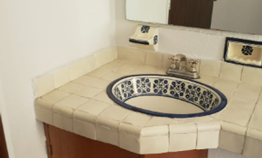 CASA EN RENTA EN TECAMACHALCO