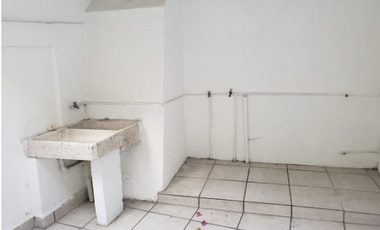 CASA EN RENTA EN TECAMACHALCO