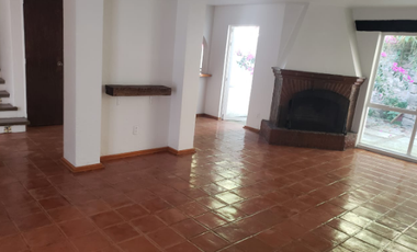 CASA EN RENTA EN TECAMACHALCO