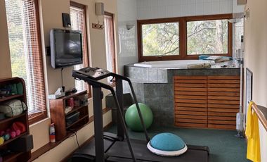 ESPECTACULAR CASA CON AMPLIOS ESPACIOS