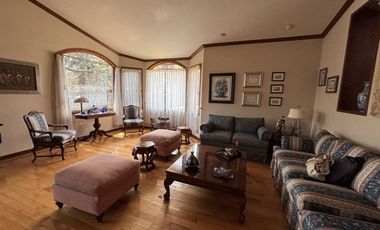 ESPECTACULAR CASA CON AMPLIOS ESPACIOS