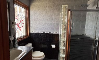 ESPECTACULAR CASA CON AMPLIOS ESPACIOS