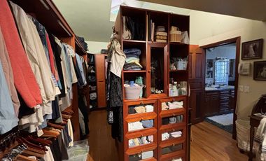 ESPECTACULAR CASA CON AMPLIOS ESPACIOS