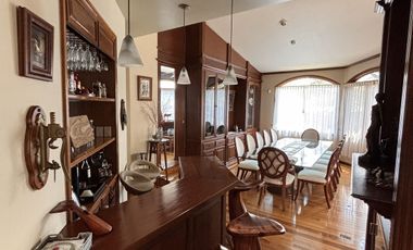 ESPECTACULAR CASA CON AMPLIOS ESPACIOS