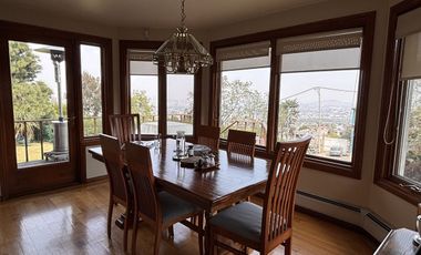 ESPECTACULAR CASA CON AMPLIOS ESPACIOS