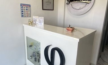 Venta local en pequeña plaza. Lateral Recta. Bello Horizonte