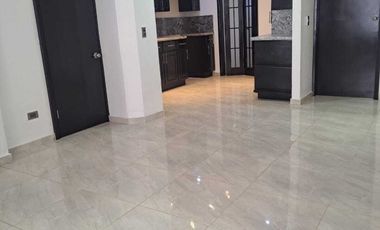 Casa en Venta Recién REMODELADA, Colinas de California