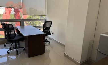 Oficina en renta en Plaza Tripode en Bosque Real