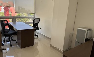 Oficina en renta en Plaza Tripode en Bosque Real