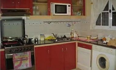 Chalet 6 ambientes sobre lote amplio- Ituzaingó