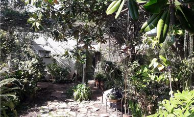 Casa con Galpón y Depto - Ituzaingó Norte